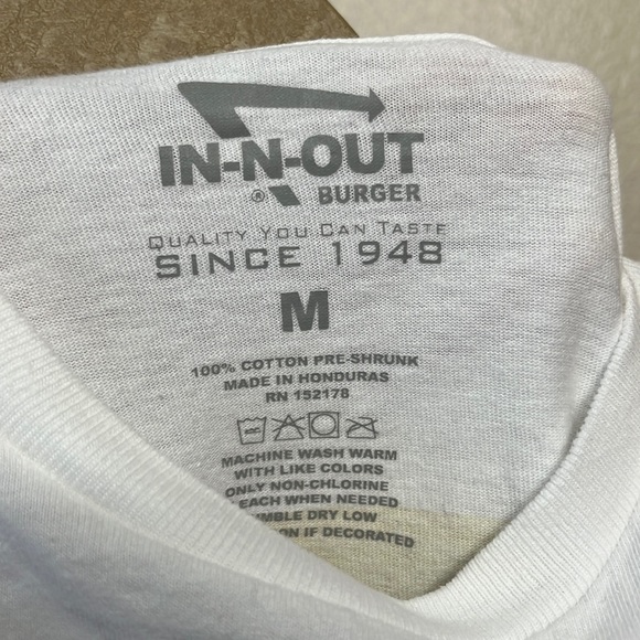 In-N-Out graphic T-shirt - Picture 4 of 4